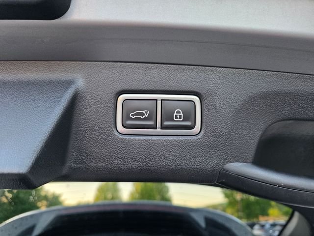 Used 2023 Gray Kia EX image 11