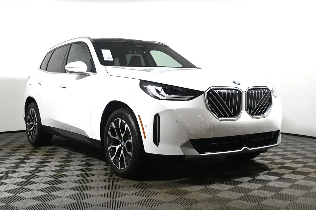 New 2026 White BMW 30 xDrive image 9