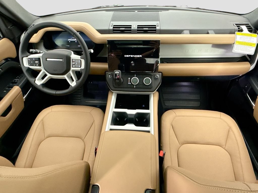 New 2026 Santorini Black Land Rover X-Dynamic SE image 14