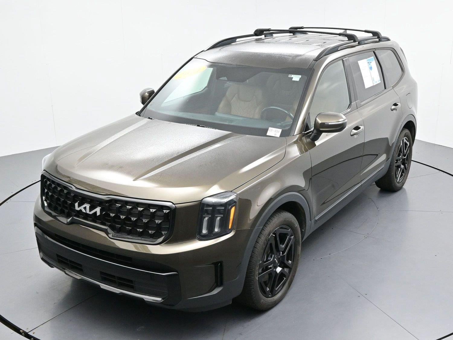 Used 2024 Dark Moss Kia EX X-Line image 49