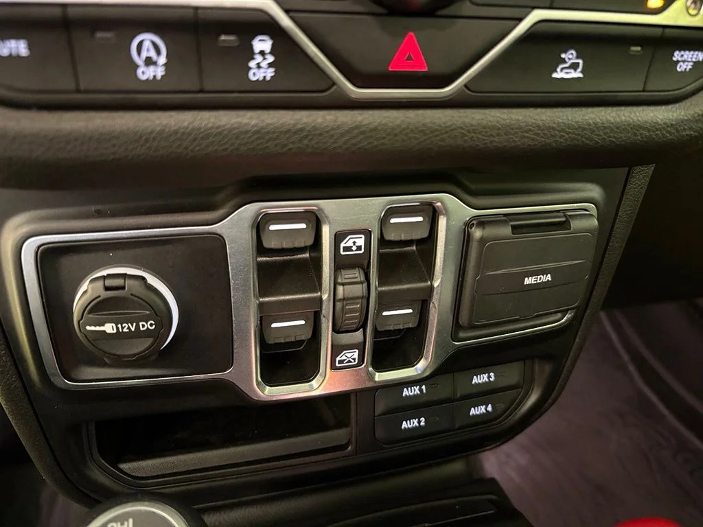 Used 2024 Yellow Jeep Sport S image 27