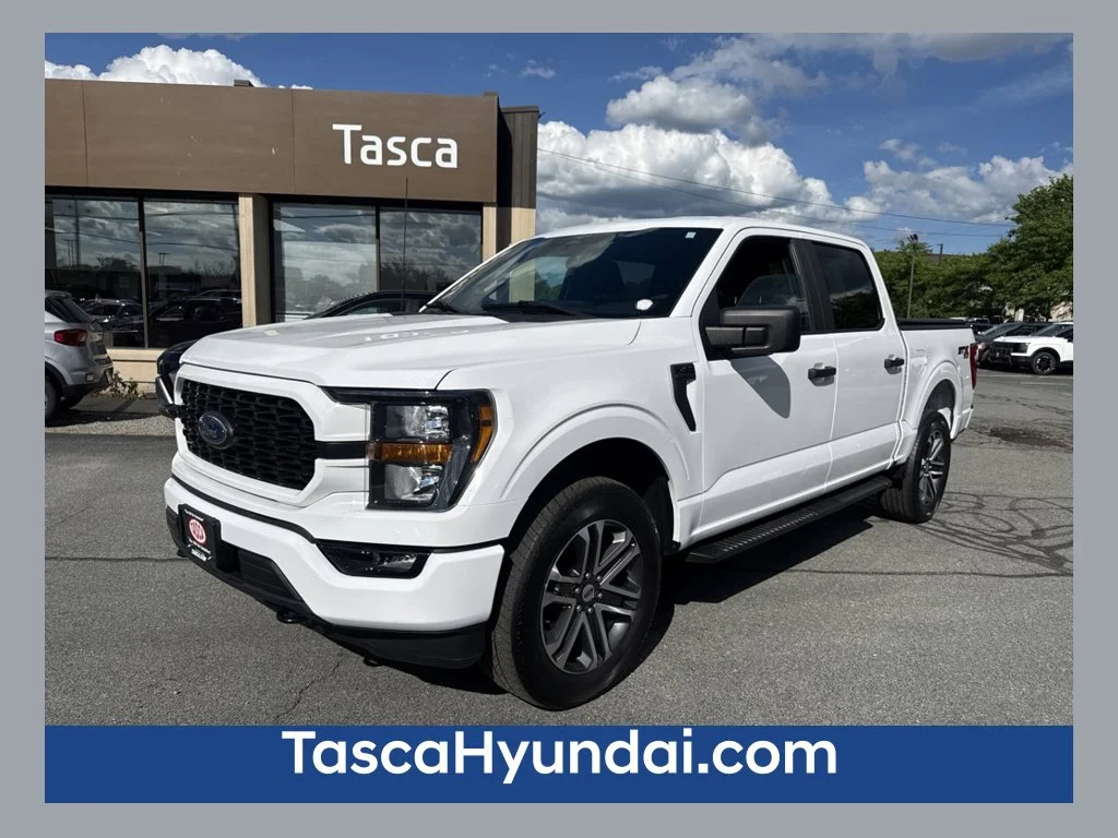 Used 2023 White Ford XL image 1