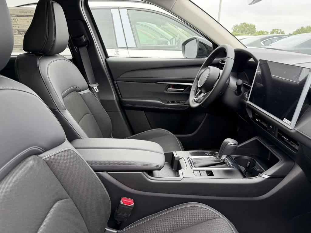 New 2026 Navy Blue Mica Mazda 2.5 S Select AWD image 10