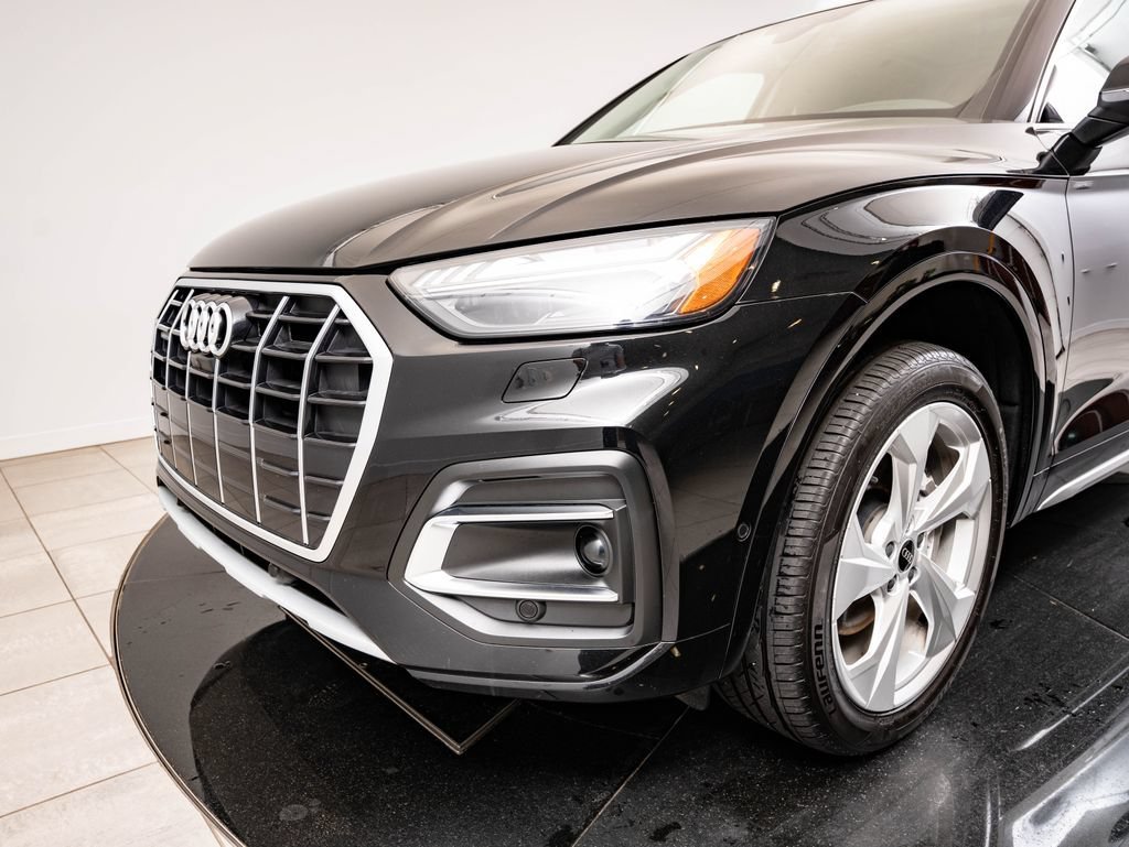 Used 2021 Mythos Black Metallic Audi 45 Prestige image 3