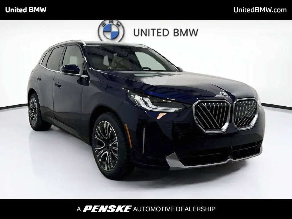 New 2026 Tanzanite Blue II Metallic BMW 30 xDrive image 3