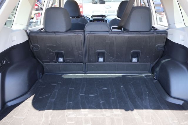 Used 2019 Silver Subaru Base image 12