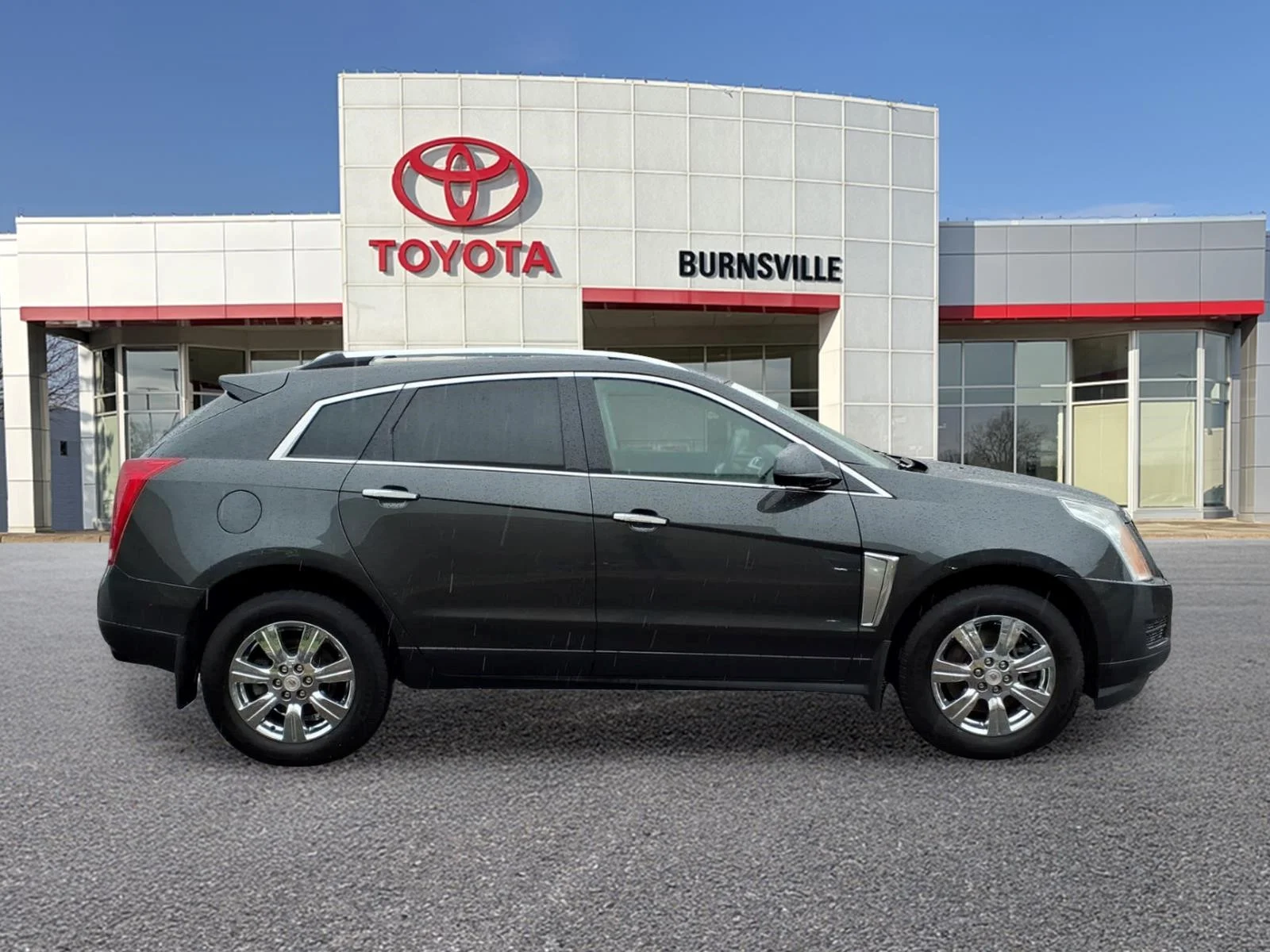 Used 2016 Cadillac SRX Luxury Collection with VIN 3GYFNEE36GS512726 for sale in Burnsville, Minnesota
