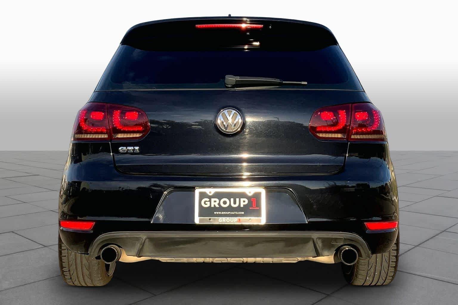 Used 2013 Deep Black Pearl Metallic Volkswagen Drivers Edition image 4