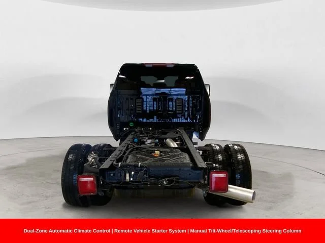 New 2026 Onyx Black GMC SLE image 5