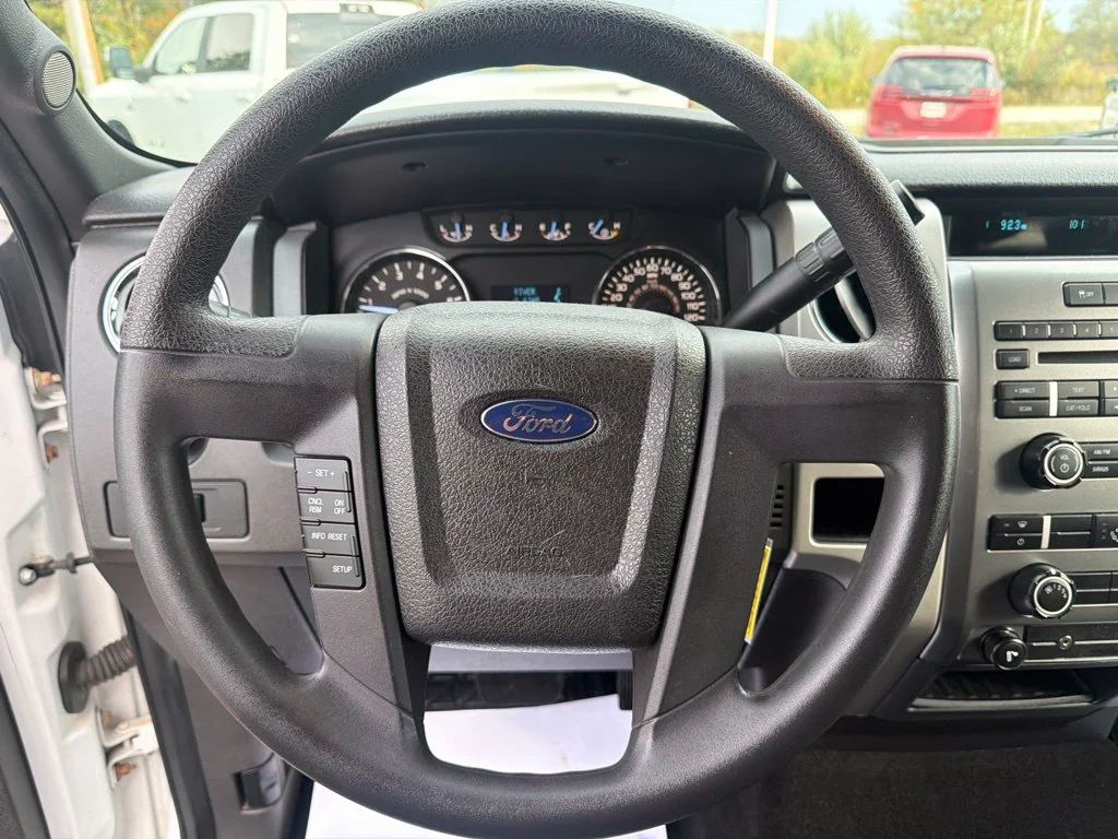 Used 2012 White Ford XLT image 22