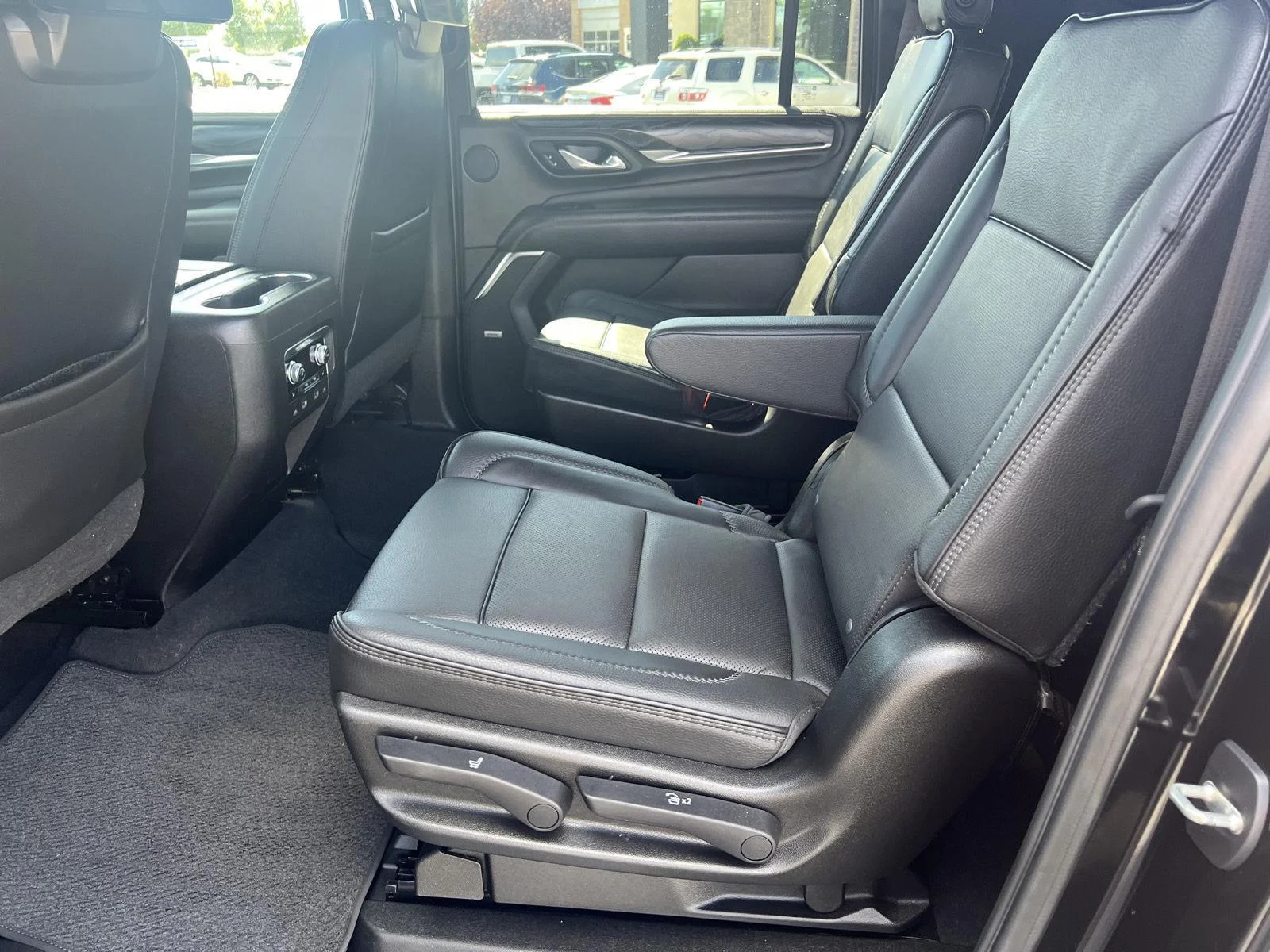 2021 GMC Yukon XL Denali - Photo 30