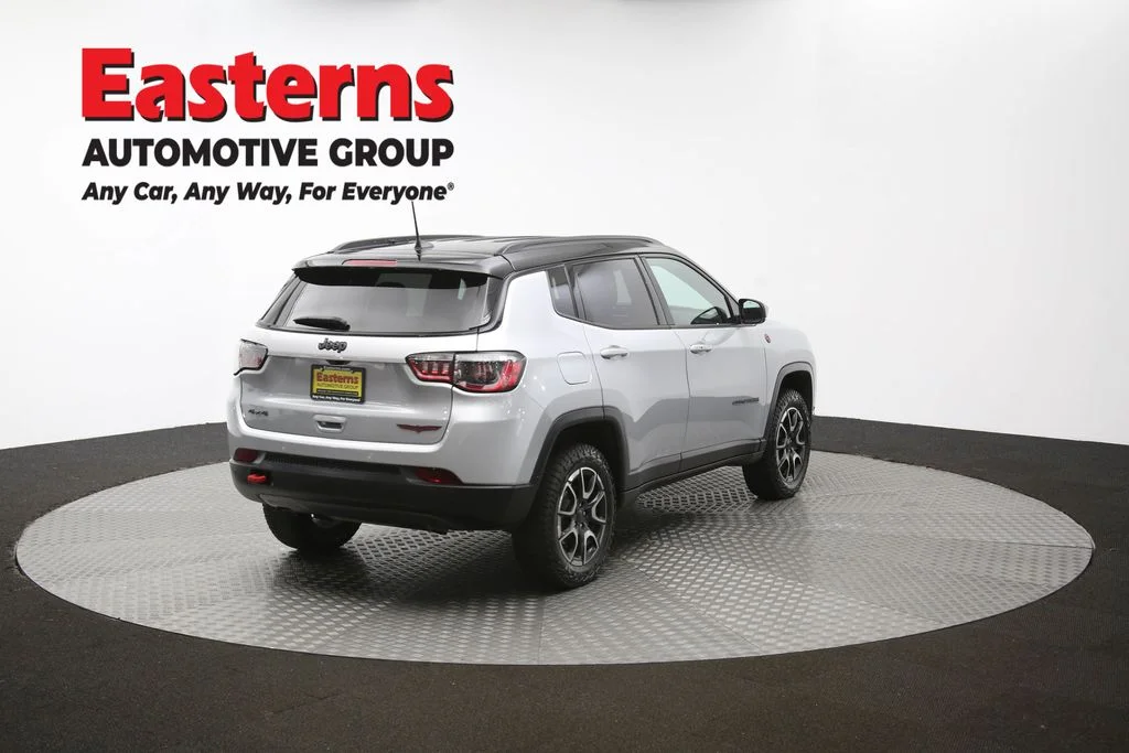 Used 2024 Silver Jeep Trailhawk image 38