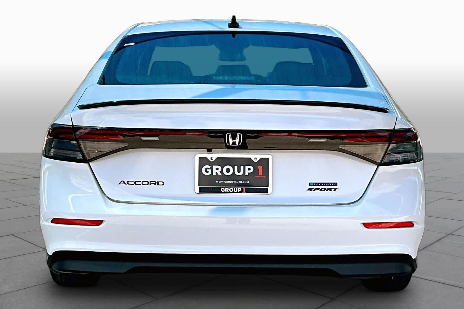 New 2026 Platinum White Pearl Honda Sport Hybrid image 4