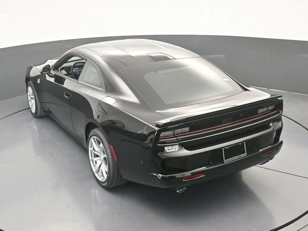 New 2026 Diamond Black Crystal Pearlcoat Dodge Scat Pack image 42