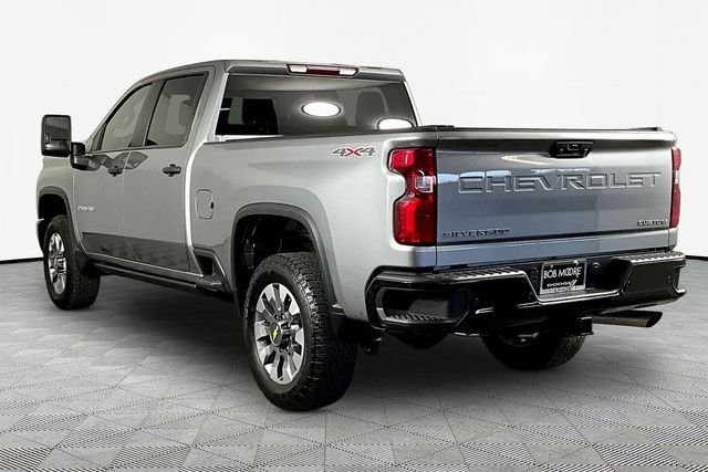 Used 2025 Gray Chevrolet Custom image 4