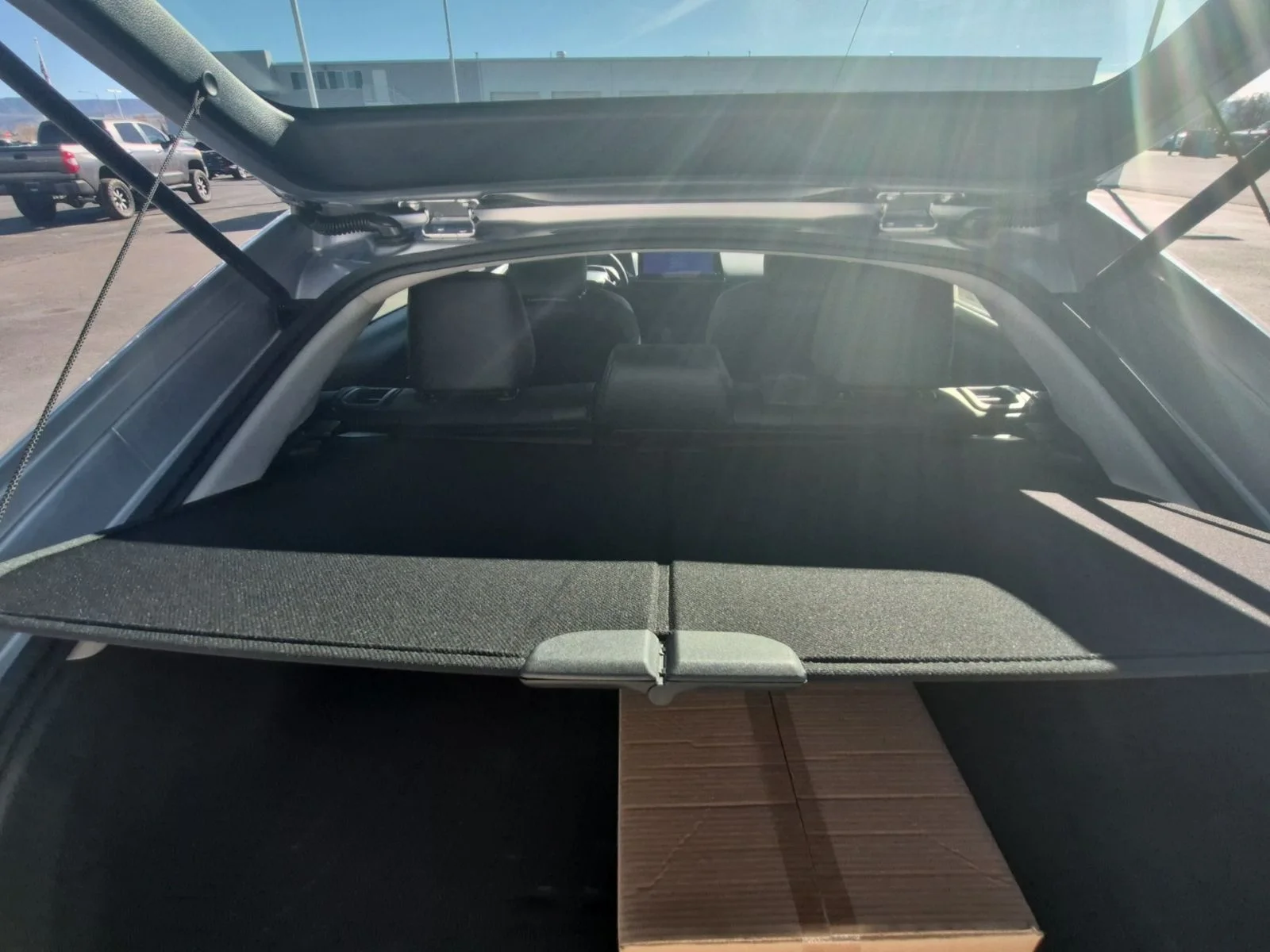 2026 Toyota Prius Plug-in Hybrid XSE - Photo 36