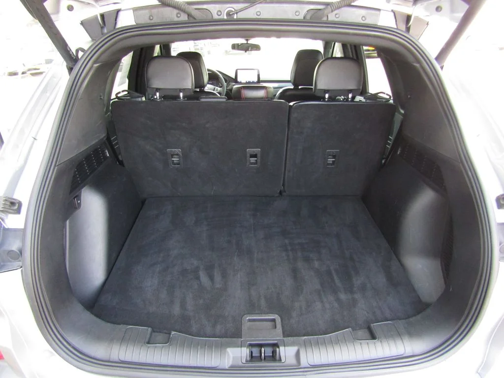 Used 2024 Silver Ford ST-Line image 33