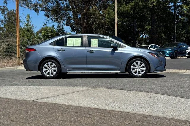 Certified Used 2022 CELESTITE GRAY ME. Toyota  image 3