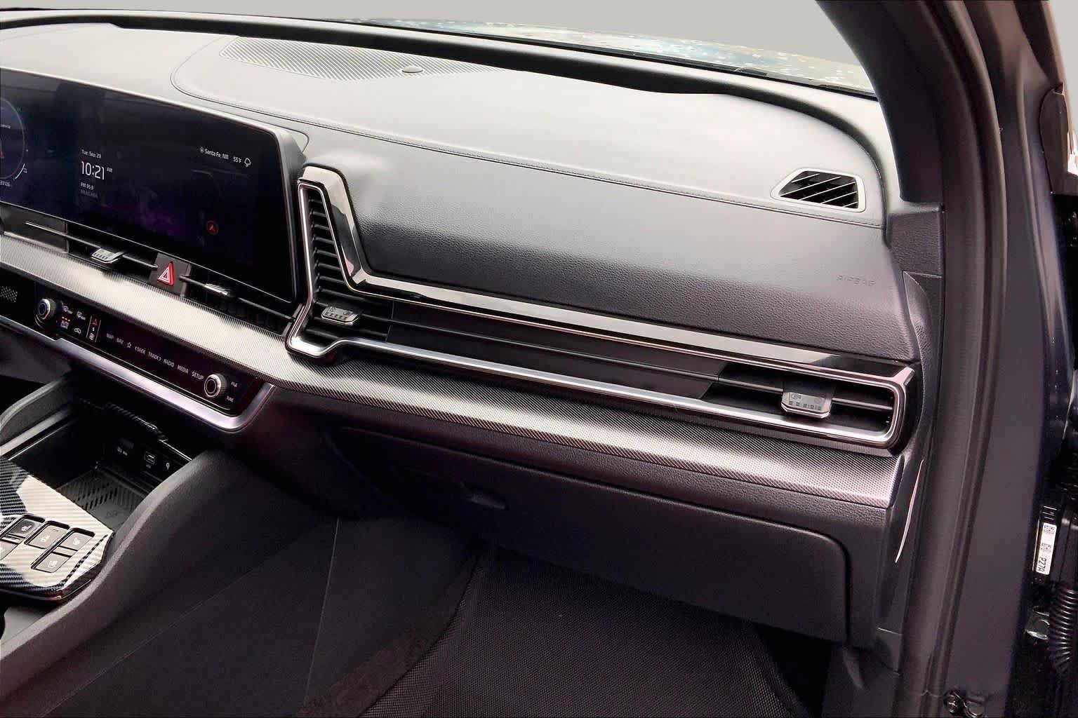 Used 2025 Shadow Matte Gray Kia SX-Prestige image 17