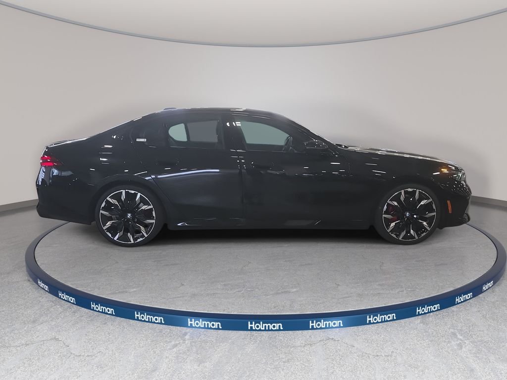 Used 2027 Black Sapphire Metallic BMW 530i image 5