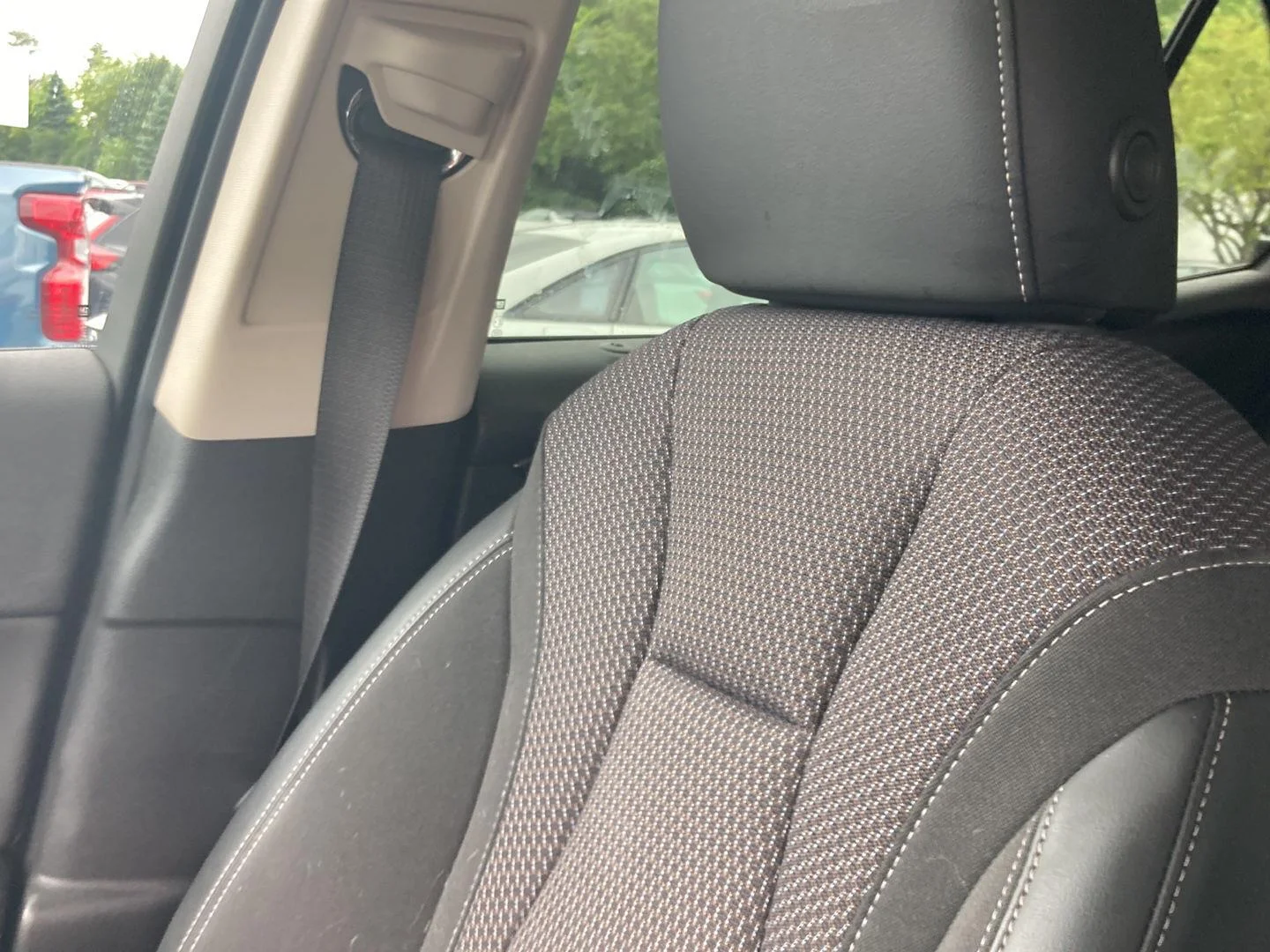 Used 2021 Ebony Twilight Metallic Buick Preferred image 8