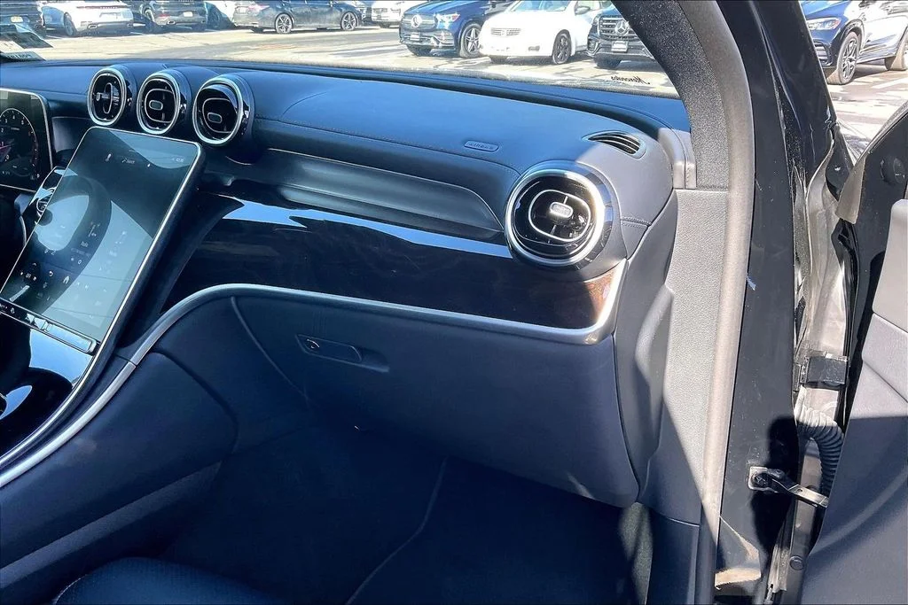 2023 Mercedes-Benz GLC GLC 300 - Photo 14