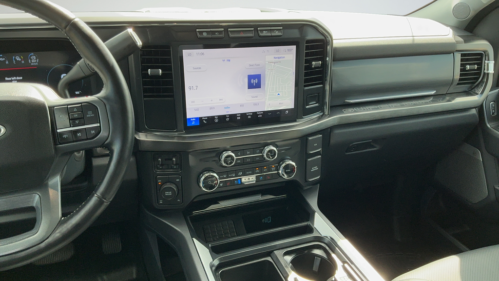 Used 2024 Silver Ford Lariat image 8