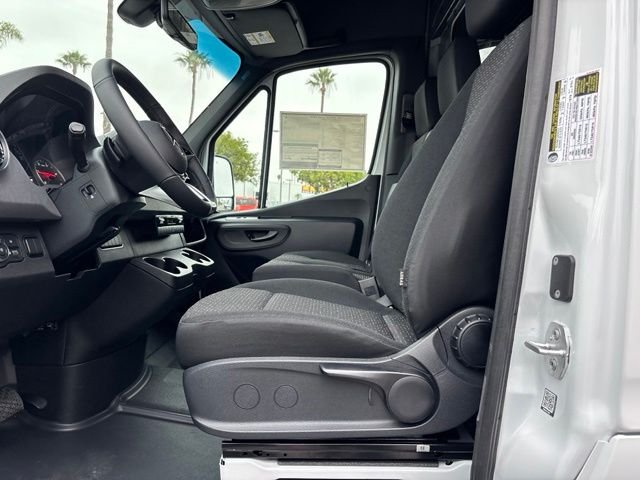 New 2026 Arctic White Mercedes-Benz  image 10