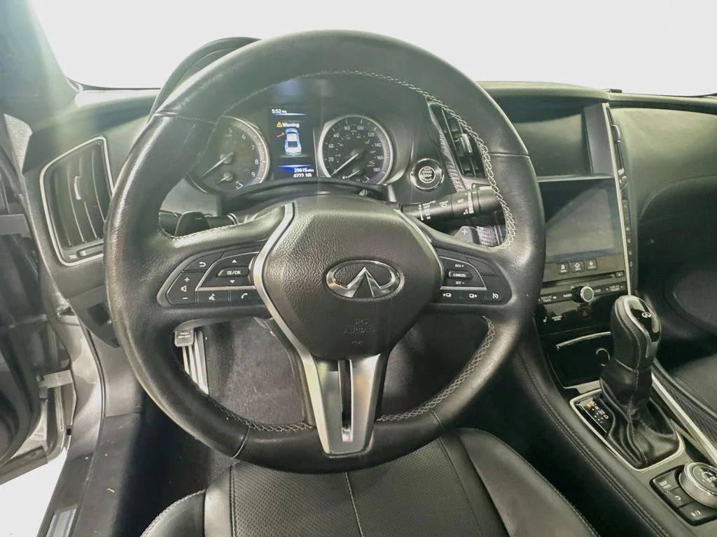Used 2017 Gray INFINITI Red Sport 400 image 11