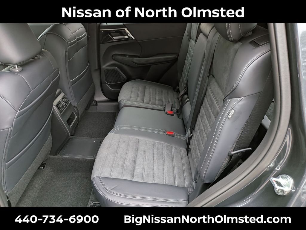 New 2026 Moonrock Gray Nissan SL image 17