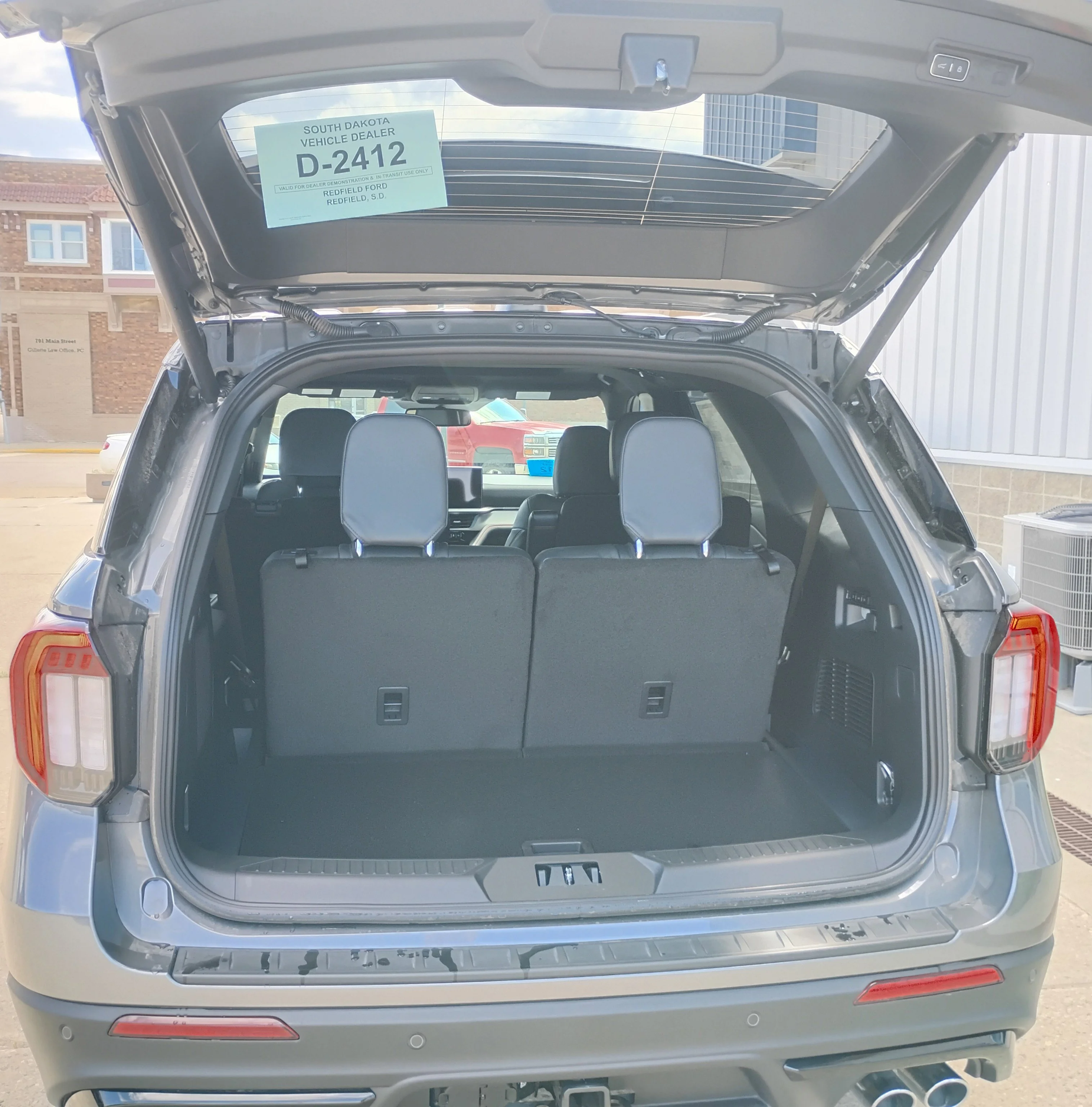 2026 Ford Explorer ST - Photo 9