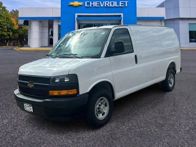 2025 Chevrolet Express 2500 Work Van HD's photo