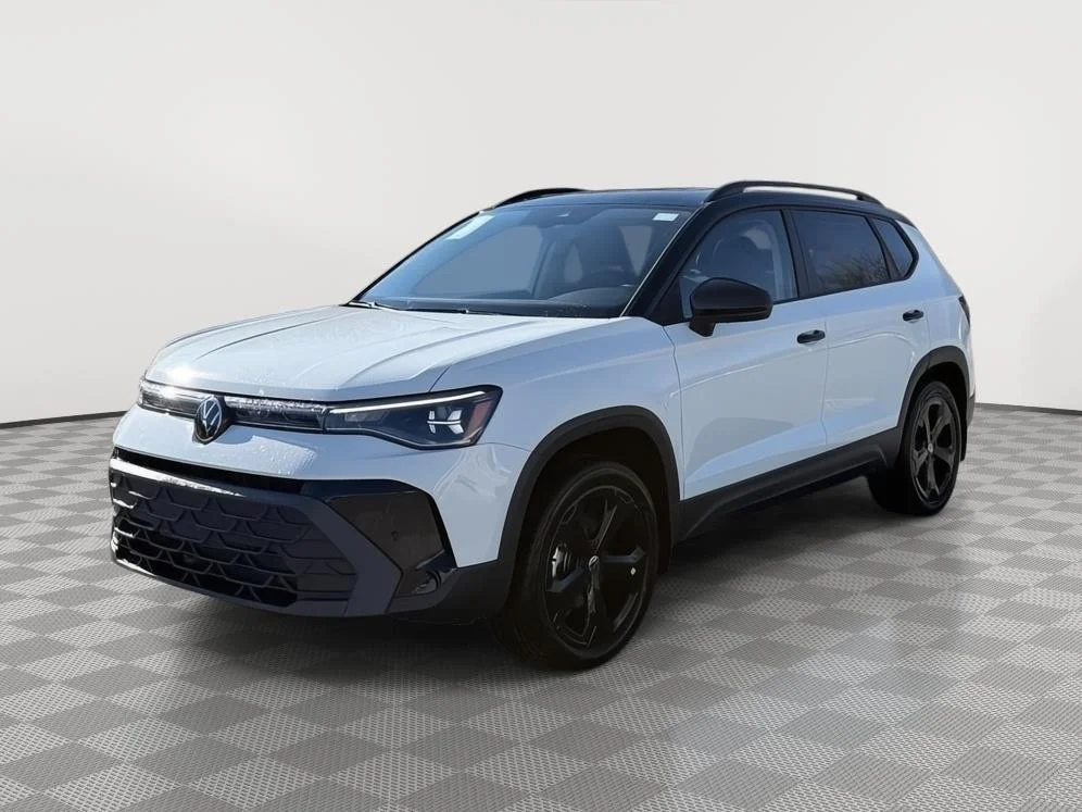New 2026 Pure White w/Deep Black Roof Volkswagen SE Black image 7