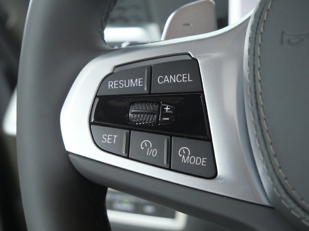 New 2027 Manhattan Green Metallic BMW xDrive40i image 42