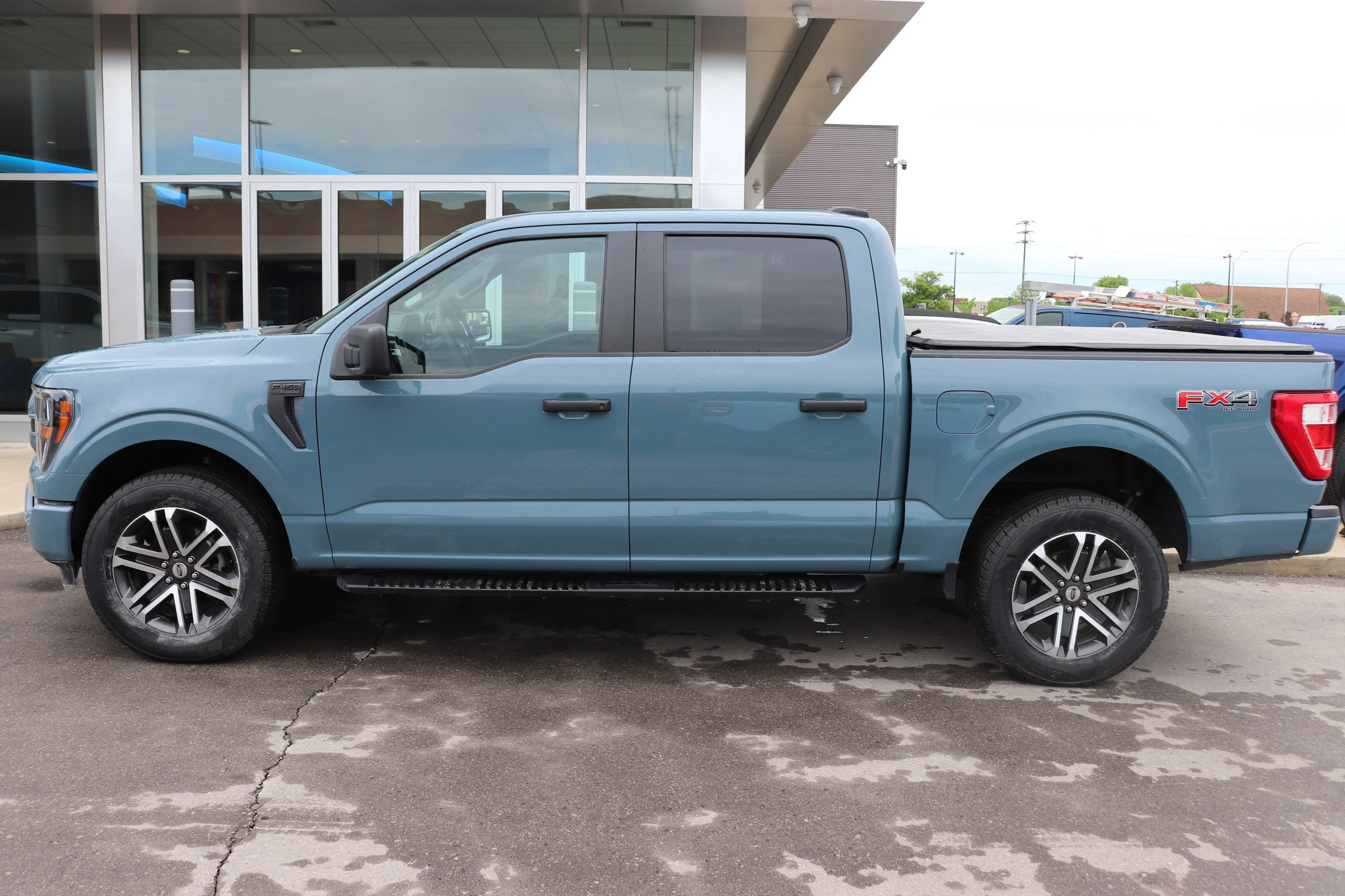 Certified Used 2023 Blue Ford XL 4WD SuperCrew 5.5