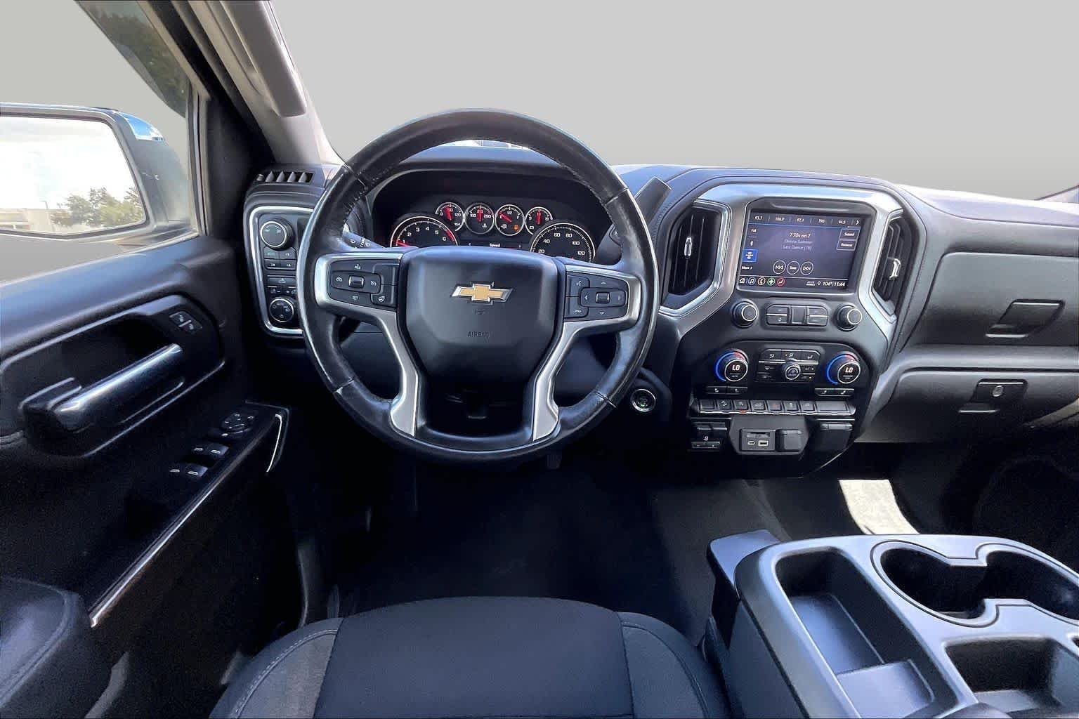 Used 2019 Summit White Chevrolet LT image 6