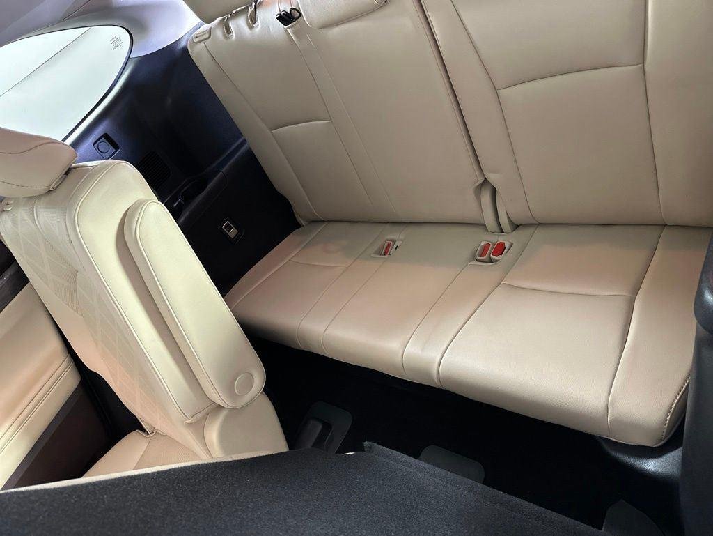 Used 2021 Pearl Toyota Platinum image 16