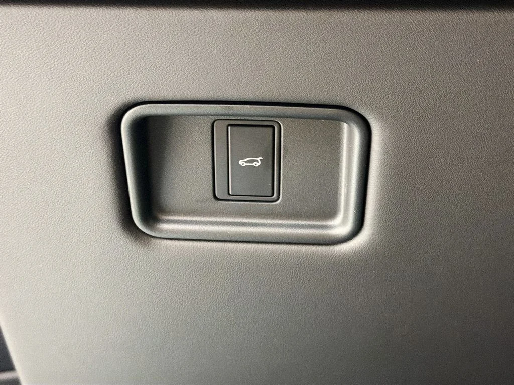 New 2026 Borasco Grey Land Rover Dynamic SE image 10