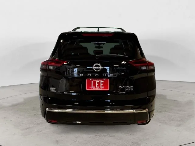 New 2026 Black Nissan Platinum image 4