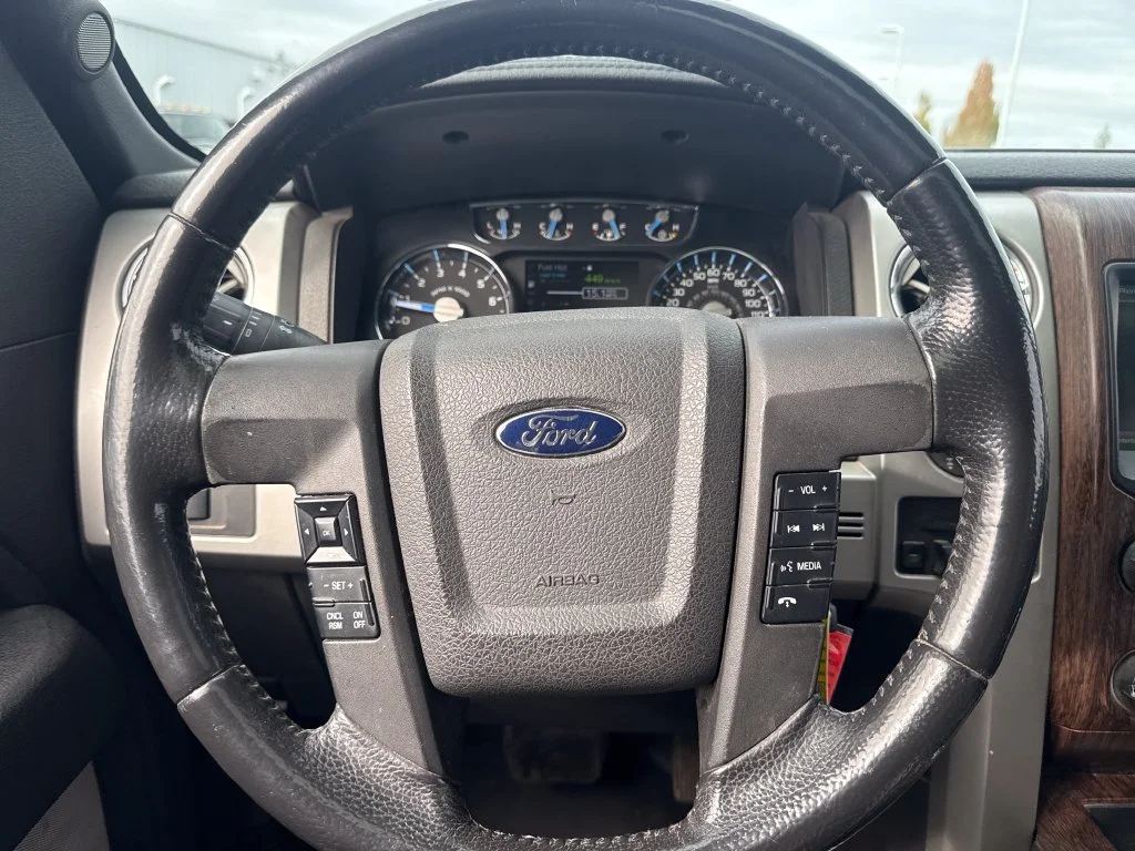 Used 2013 Brown Ford Lariat image 19