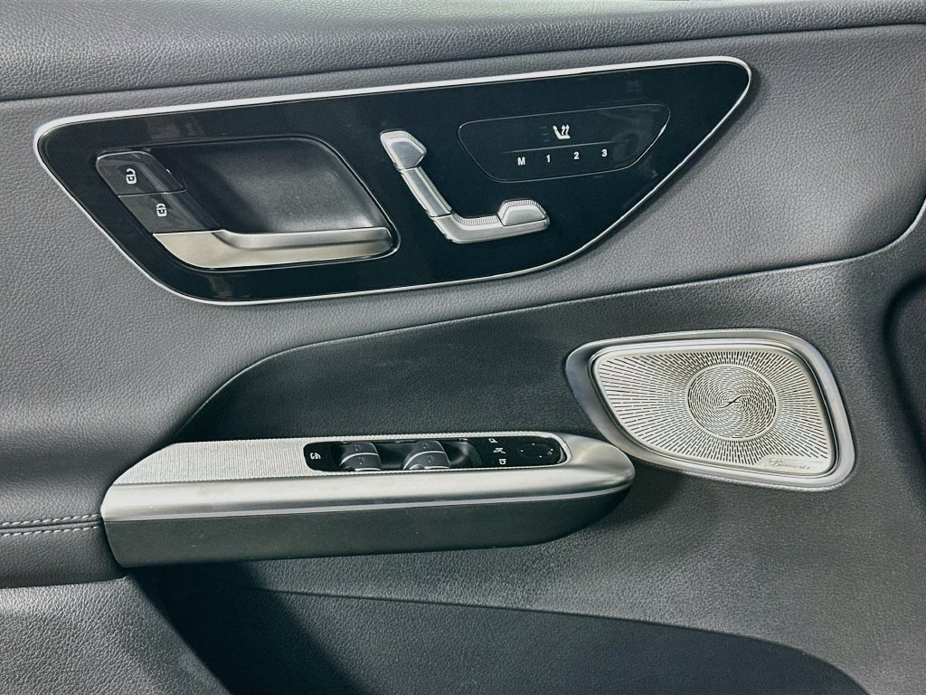 Used 2026 Gray Mercedes-Benz GLC 300 image 16
