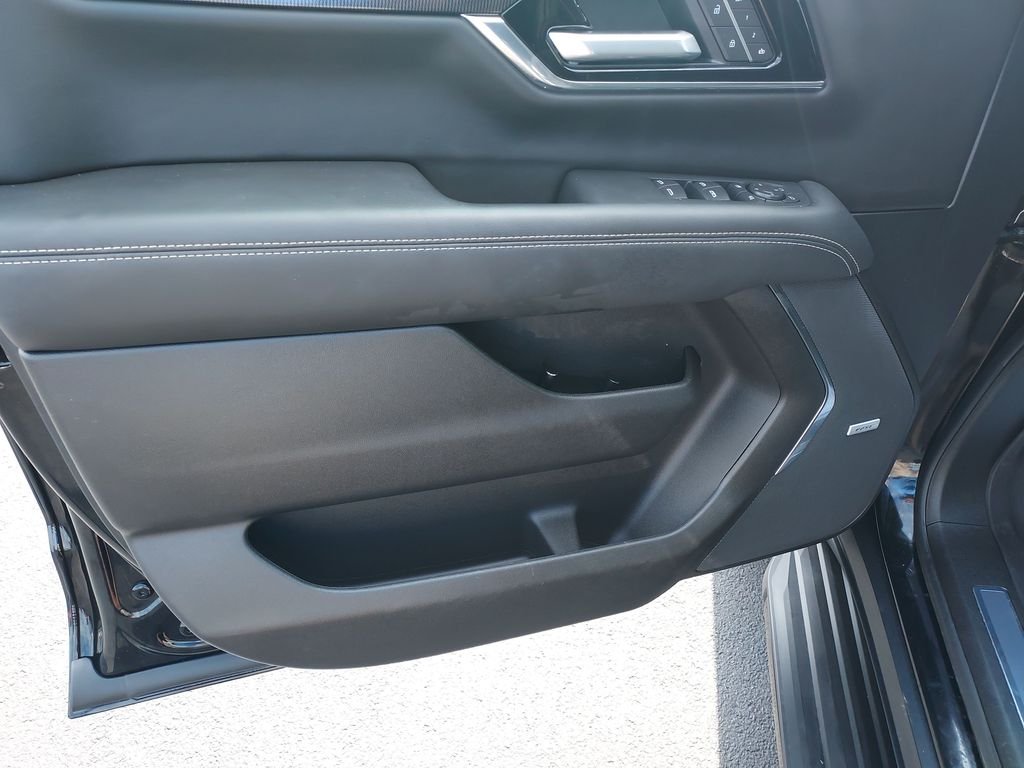 Used 2026 Black GMC Elevation image 12