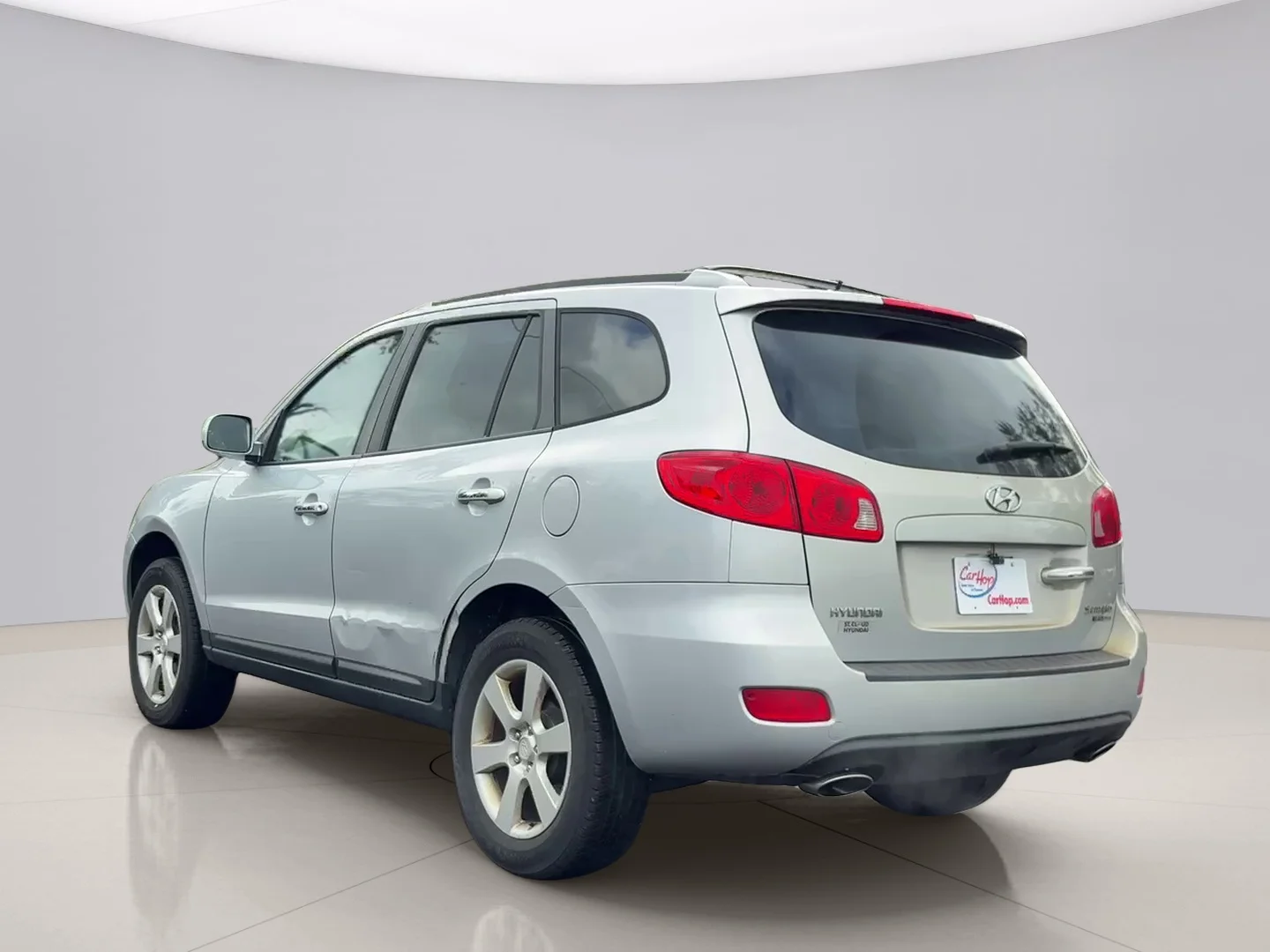Used 2009 Silver Hyundai SE image 7