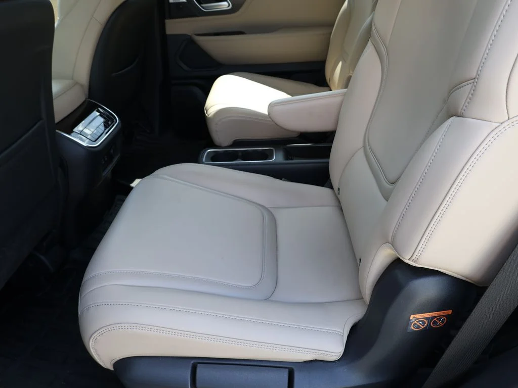 Used 2026 White INFINITI PURE image 21