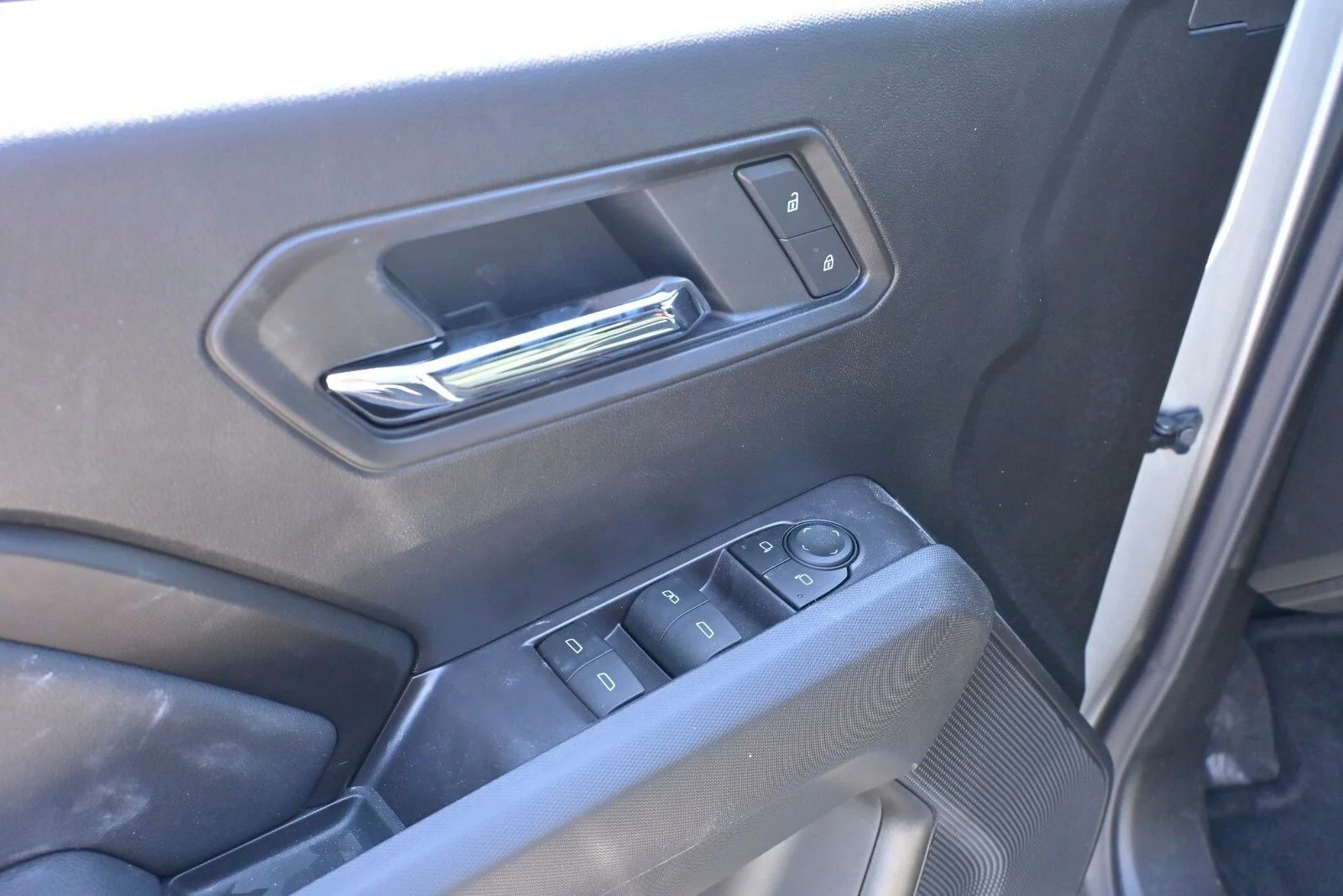 2026 Chevrolet Colorado LT - Photo 29