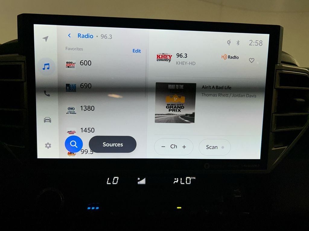 2023 Toyota Tundra Limited - Photo 11