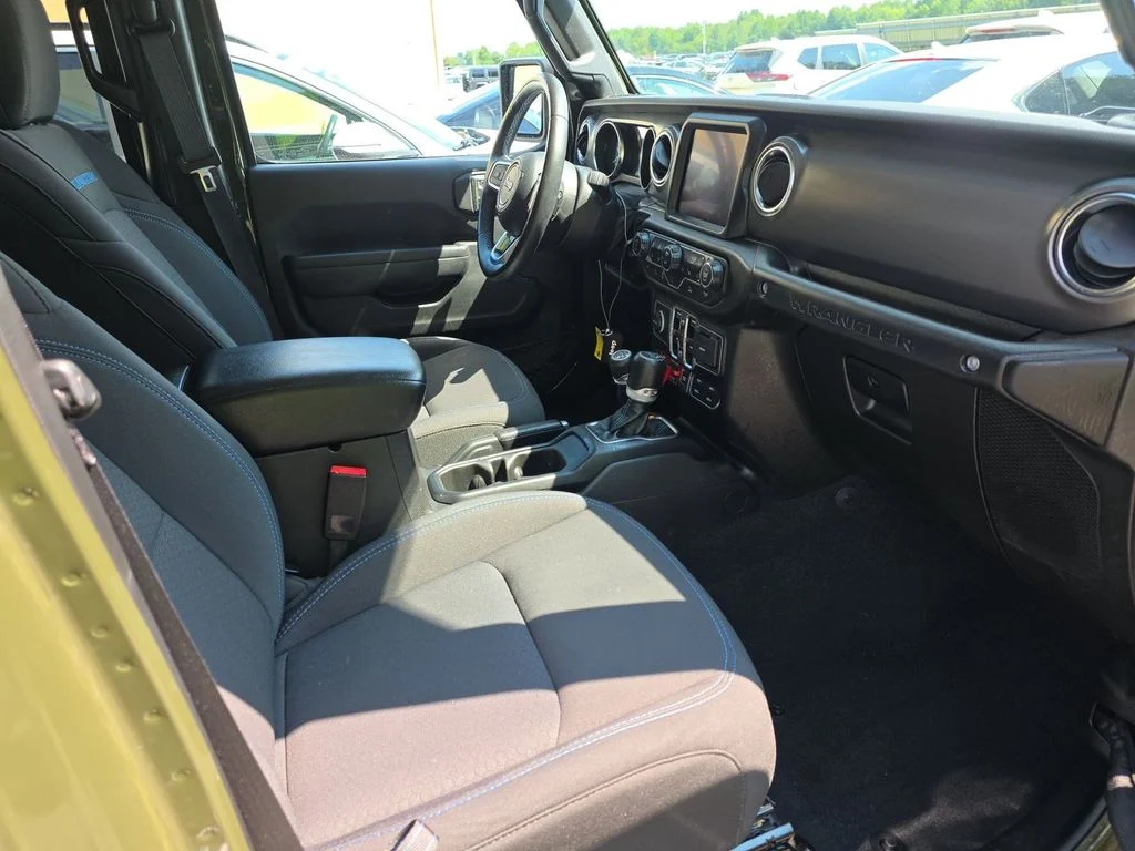Used 2023 Green Jeep Rubicon 4xe image 5