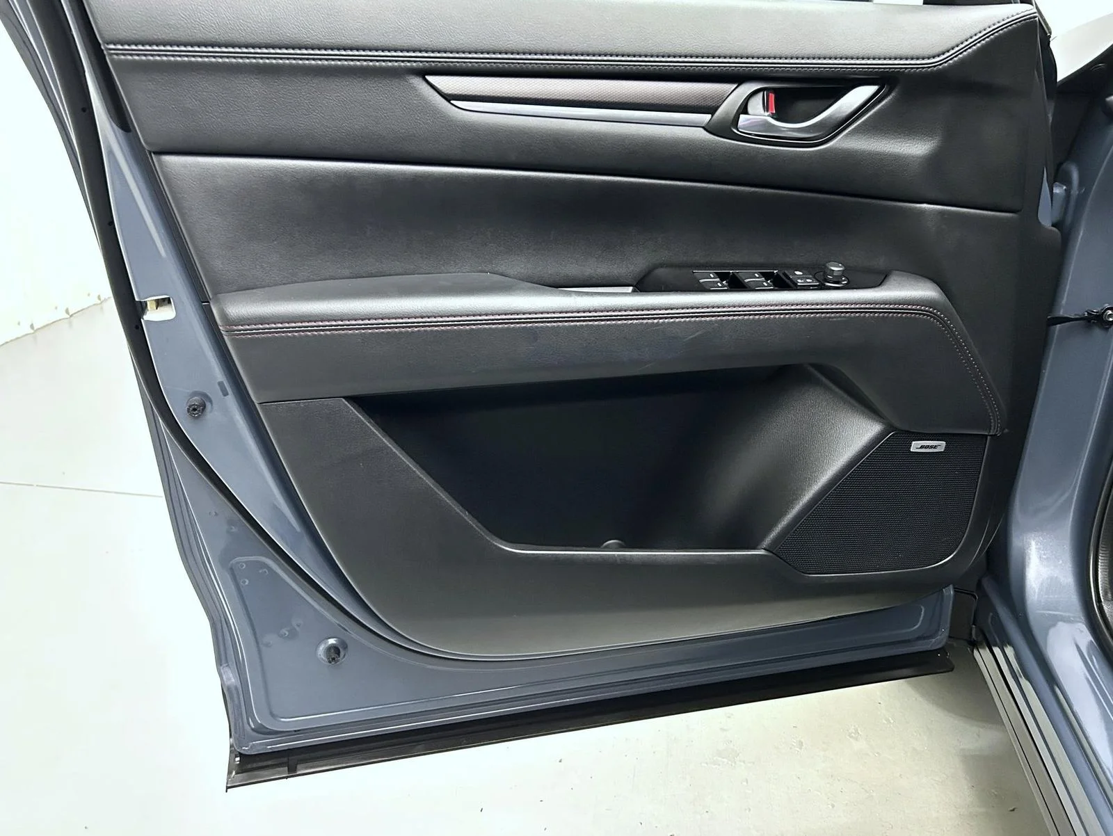 Certified Used 2023 Gray Mazda 2.5 S Carbon Edition image 9