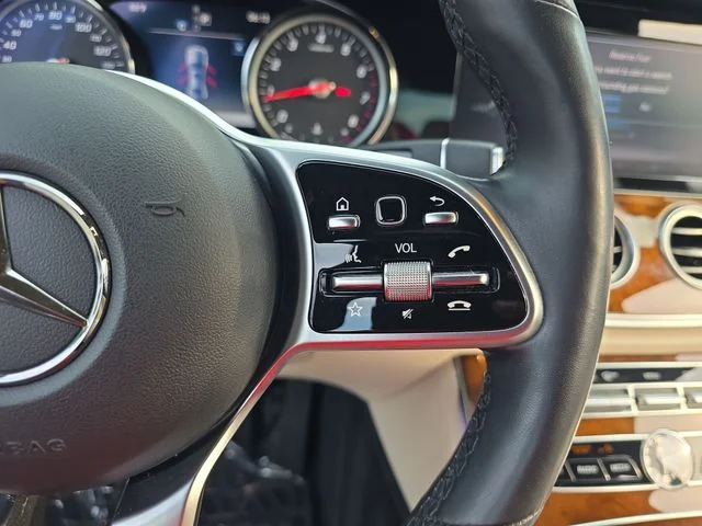 Used 2019  Mercedes-Benz E 300 image 19