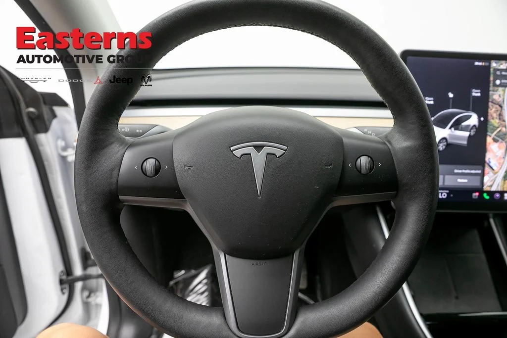 Used 2021 White Tesla Long Range image 10